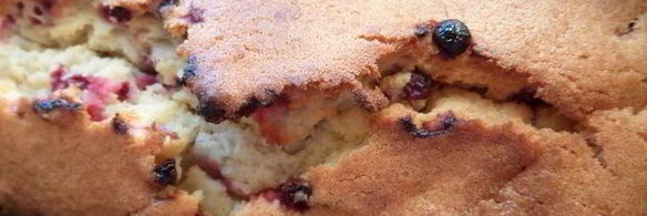 кекс на маскарпоне с брусникой