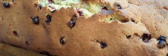 кекс на маскарпоне с брусникой