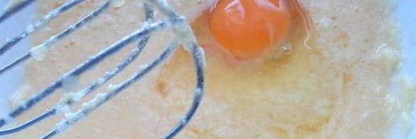 кекс на маскарпоне с брусникой