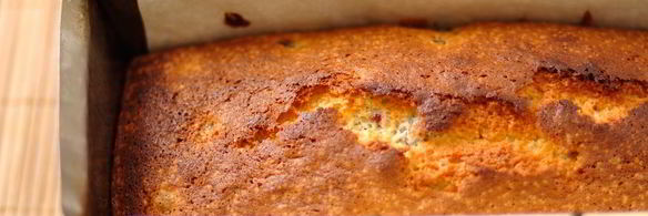 кекс на яичных белках с ягодами