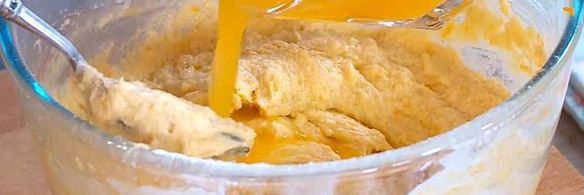 кекс с апельсином, курагой и кедровыми орешками