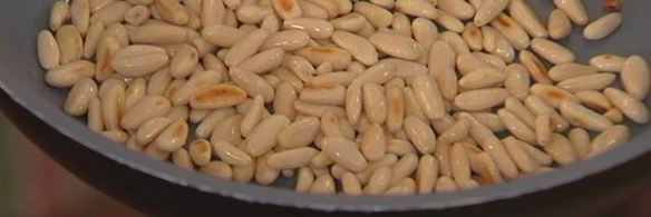 кекс с апельсином, курагой и кедровыми орешками