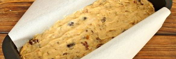 кекс с финиками и орехами