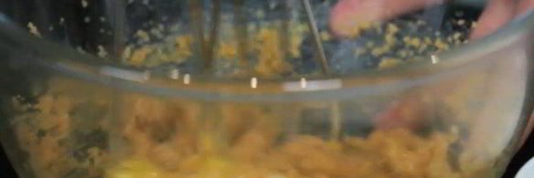 кексы красный бархат с вишневой начинкой