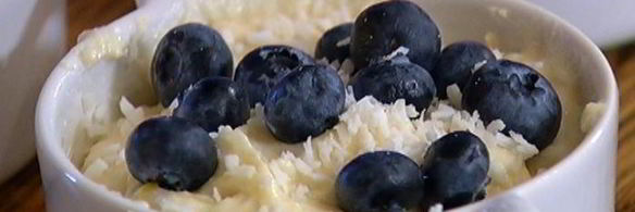 кексы с голубикой и кокосом