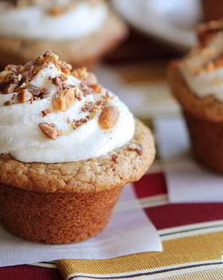 Кексы с шоколадной начинкой и кремом