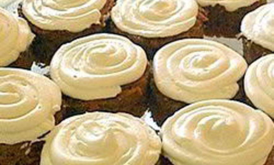 Рецепт морковных кексиков с кремом из филадельфии