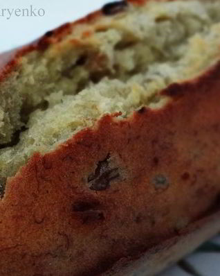 Мягкий банановый кекс с изюмом