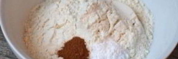 ореховый кекс с апельсиновой глазурью