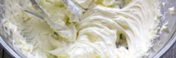 ореховый кекс с апельсиновой глазурью