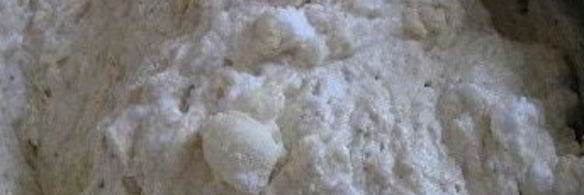 рождественский миндальный кекс с брусникой