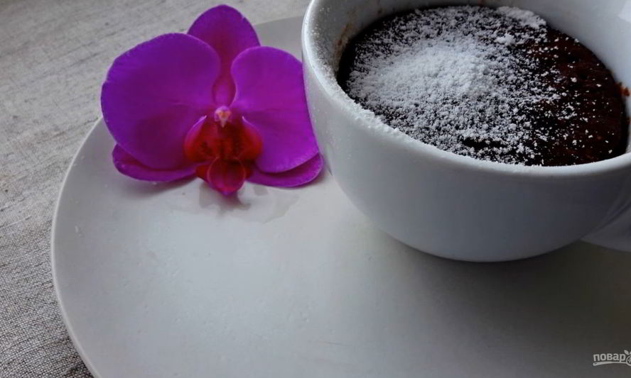 Рецепт шоколадного кекса за 3 минуты в микроволновке