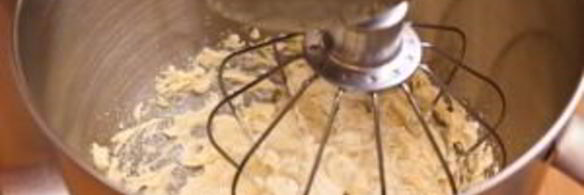 шоколадные кексы с карамельным кремом