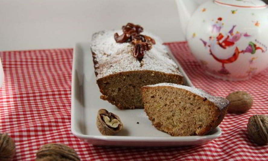 Рецепт стамбульского кекса с грецкими орехами, изюмом и корицей