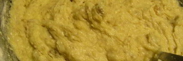 стамбульский кекс с грецкими орехами, изюмом и корицей