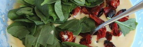 закусочный кекс со шпинатом и вялеными томатами