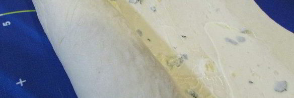 чесночный хлеб с шалфеем