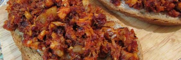 хеннеброд — хлеб с курицей