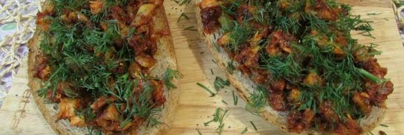 хеннеброд — хлеб с курицей