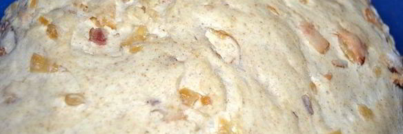 хлеб из пшенично-ржаного теста с беконом и луком