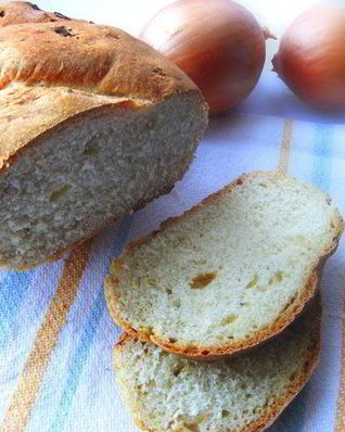 Хлеб с карамелизованным луком