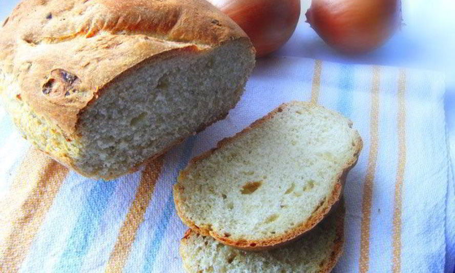 Рецепт хлеба с карамелизованным луком