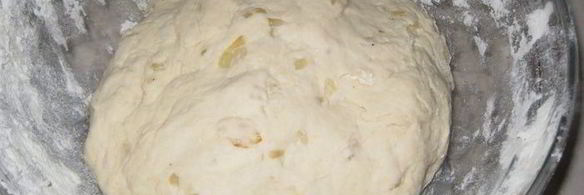 хлеб с карамелизованным луком