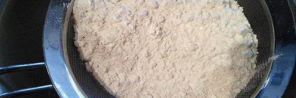 хлеб с семечками из трех видов муки