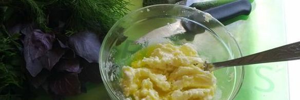 хлеб с травами и чесноком