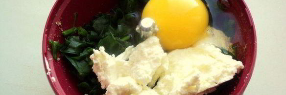 хлеб с цельнозерновой мукой и шпинатом