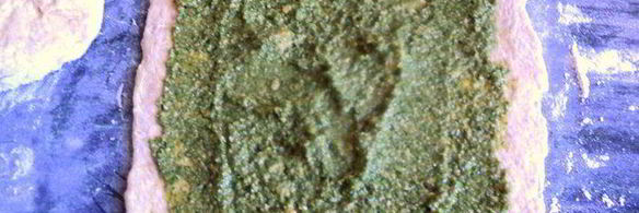 хлеб с цельнозерновой мукой и шпинатом