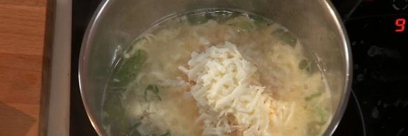 мясной хлеб с яйцом и орехами