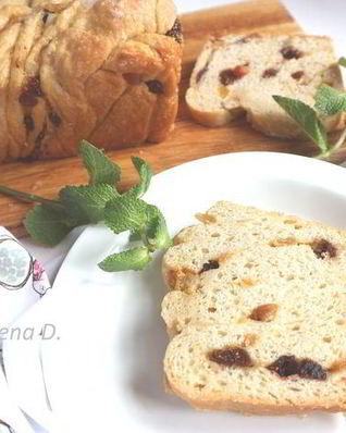 Сдобный хлеб с сухофруктами