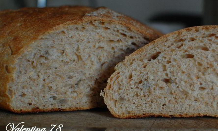 Рецепт селянского хлеба на ряженке с семенами подсолнуха