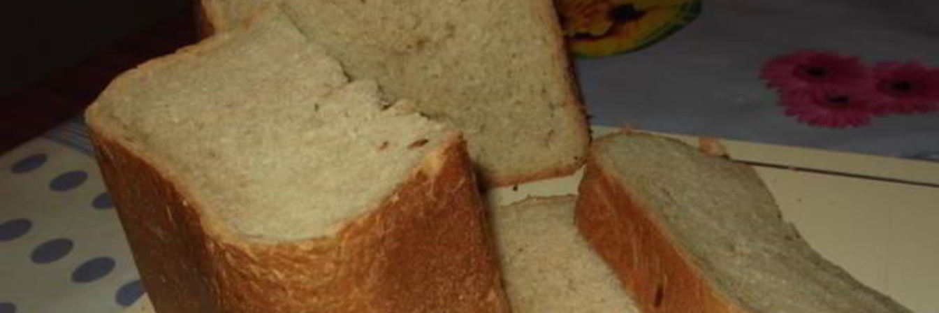 Серый хлеб с жареным луком