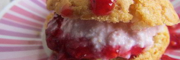 сконы с корицей и начинкой из творога и малины