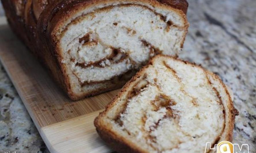 Рецепт сладкого хлеба с варенной сгущенкой и орехами