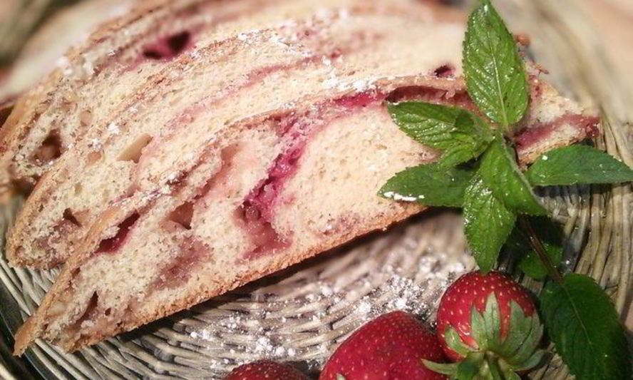 Рецепт сладкого клубничного хлеба