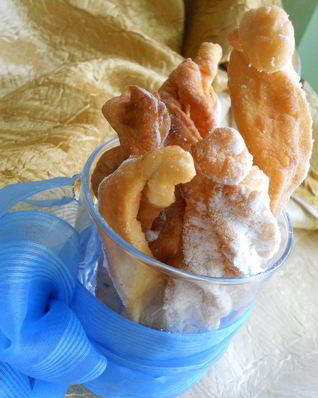 Хворост на сливках