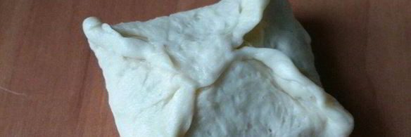 конвертики с перепелиным яйцом и зеленью