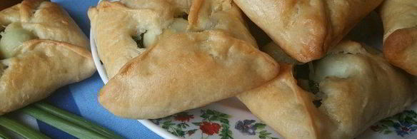 конвертики с перепелиным яйцом и зеленью