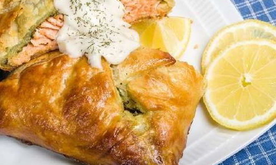 Рецепт конвертиков с семгой и шпинатом