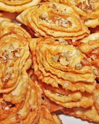 Крымская пахлава пляжная медовая — хворост