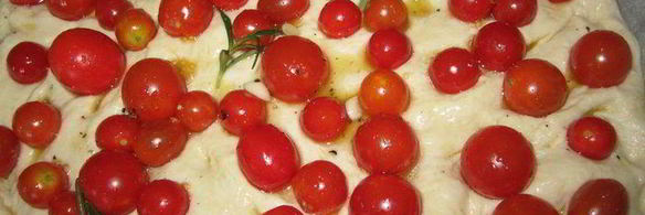 фокачча на картофельном тесте с черри