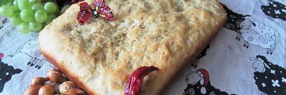 фокачча на сыворотке с луком пастушеская