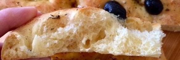 фокачча с оливками и прованскими травами