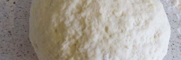 картофельная фокачча с томатами и чесноком