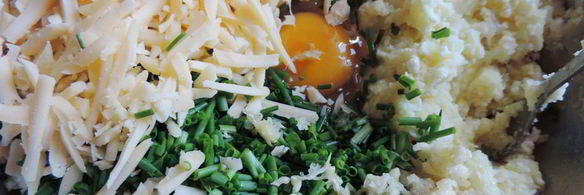 картофельно-творожные лепешки с зеленью