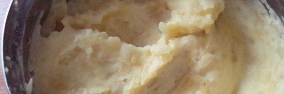 кыстымбы — лепешки с картофельным пюре