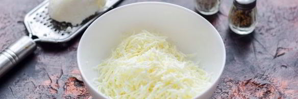 лепешки с адыгейским сыром на сковороде